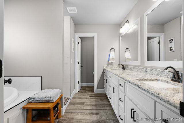 5607 E 142nd Place North, Collinsville, OK 74021