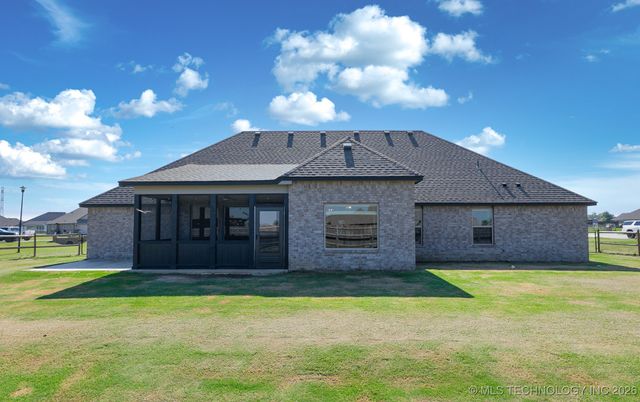 5607 E 142nd Place North, Collinsville, OK 74021