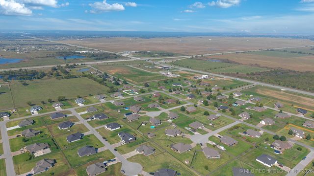 5607 E 142nd Place North, Collinsville, OK 74021