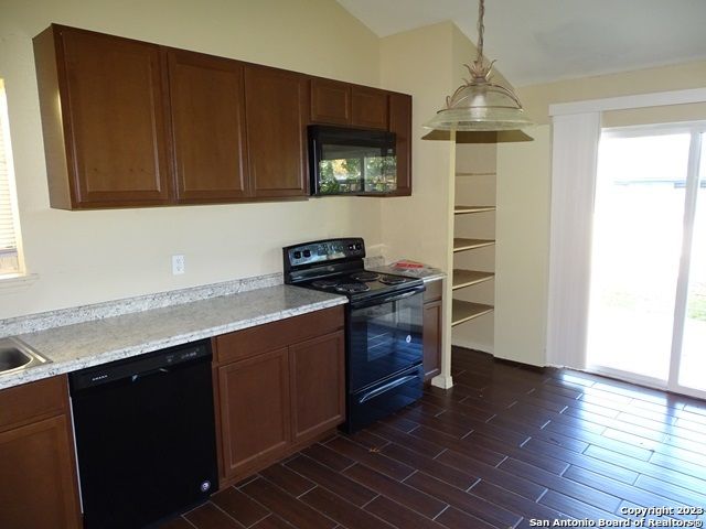 8514 GLEN CT, San Antonio, TX 78239