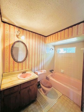 438 Atkins Street, Sulphur Springs, TX 75482