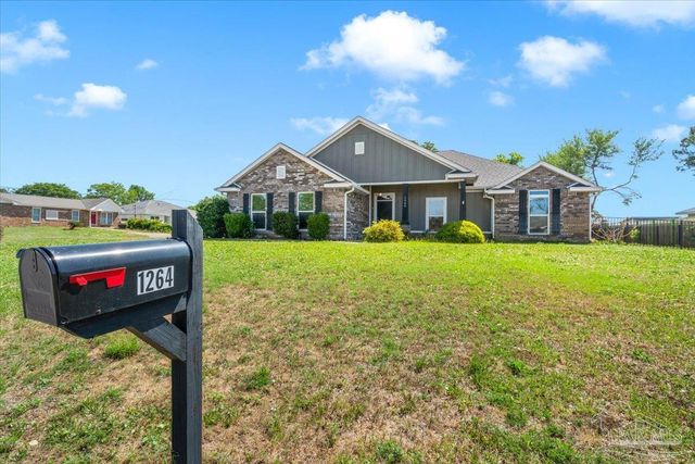 1264 Redwood Ln, Gulf Breeze, FL 32563