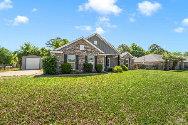 1264 Redwood Ln, Gulf Breeze, FL 32563