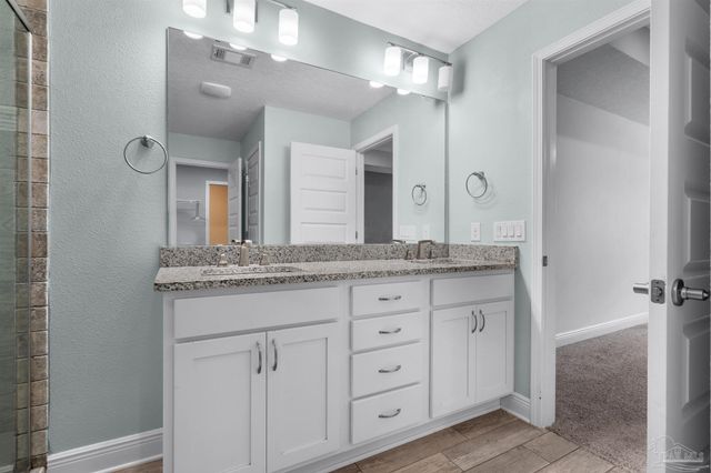 1264 Redwood Ln, Gulf Breeze, FL 32563