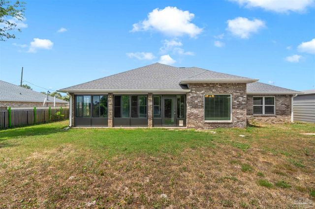 1264 Redwood Ln, Gulf Breeze, FL 32563