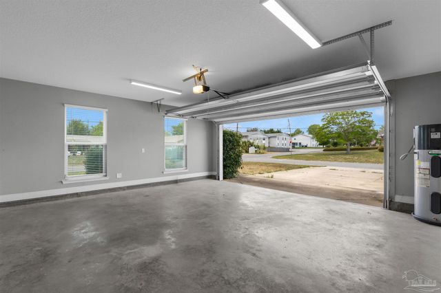 1264 Redwood Ln, Gulf Breeze, FL 32563