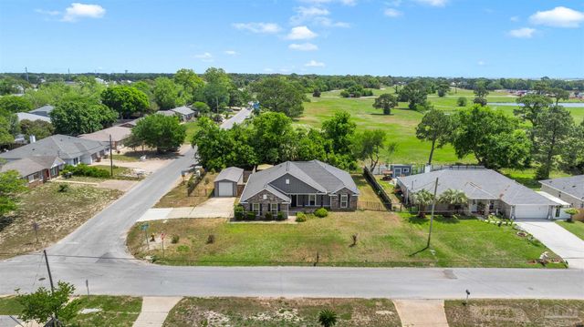 1264 Redwood Ln, Gulf Breeze, FL 32563