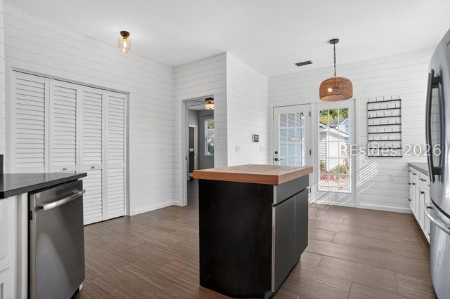 100 9th Ave, Bluffton, SC 29910