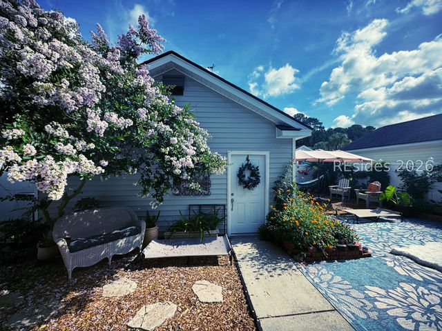 100 9th Ave, Bluffton, SC 29910