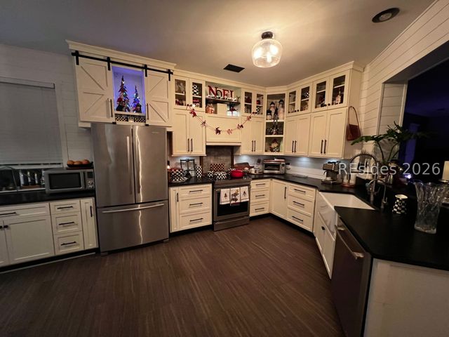 100 9th Ave, Bluffton, SC 29910