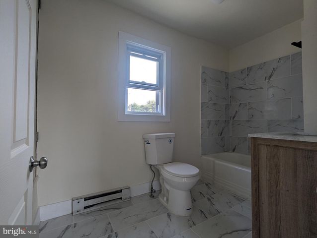211 W SIMPSON ST, Mechanicsburg, PA 17055