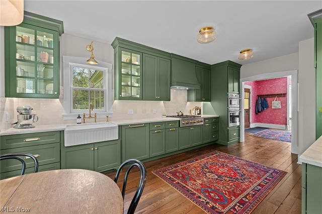 374 N Main Street, Hudson, OH 44236