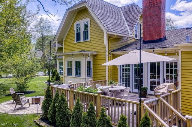 374 N Main Street, Hudson, OH 44236