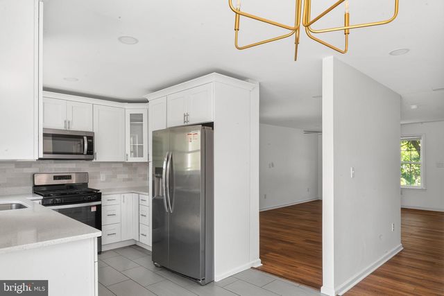 10606 WAKEMAN DR, Fredericksburg, VA 22407