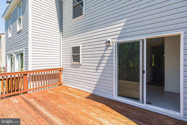 10606 WAKEMAN DR, Fredericksburg, VA 22407