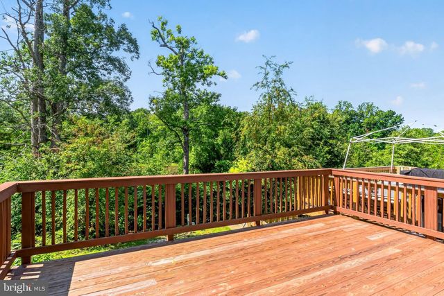 10606 WAKEMAN DR, Fredericksburg, VA 22407