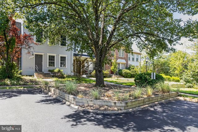 10606 WAKEMAN DR, Fredericksburg, VA 22407