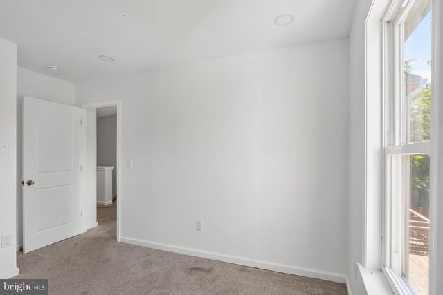 10606 WAKEMAN DR, Fredericksburg, VA 22407