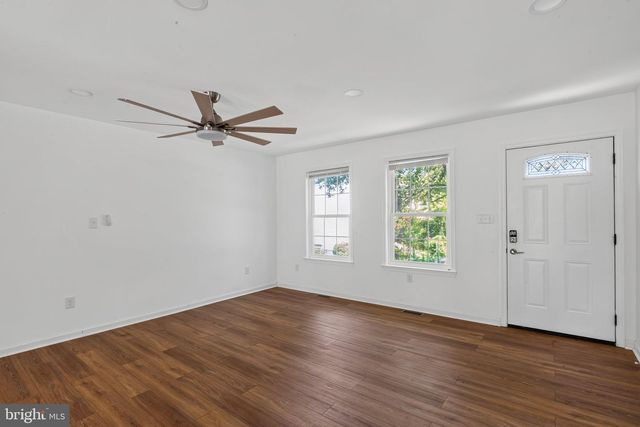 10606 WAKEMAN DR, Fredericksburg, VA 22407