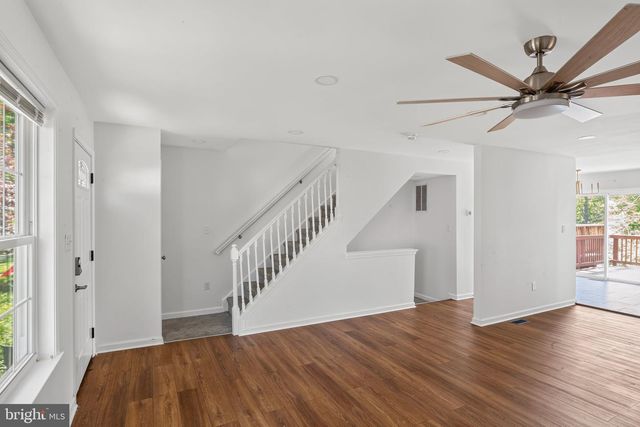 10606 WAKEMAN DR, Fredericksburg, VA 22407