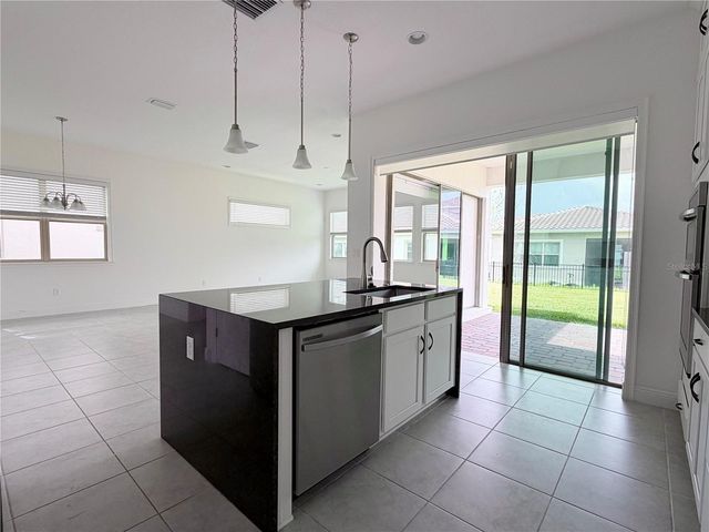 13214 WINTERTON LANE, Orlando, FL 32832