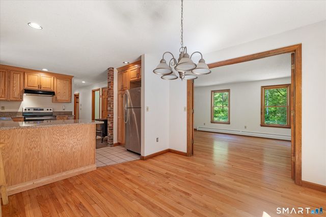 244 Paine Road, Pomfret, CT 06259