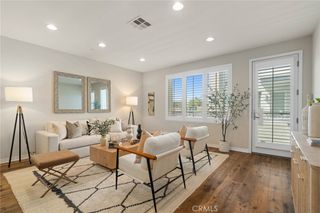 12913 Mission 108, Hawthorne, CA 90250