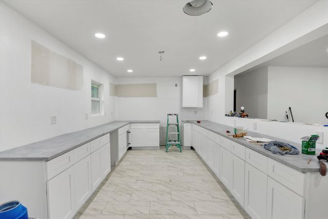 523 S Eastern Street, Keene, TX 76031