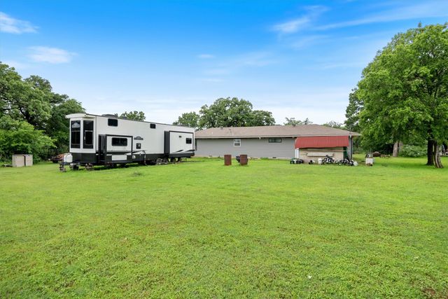 523 S Eastern Street, Keene, TX 76031