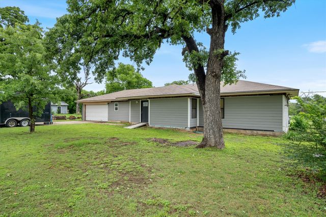 523 S Eastern Street, Keene, TX 76031