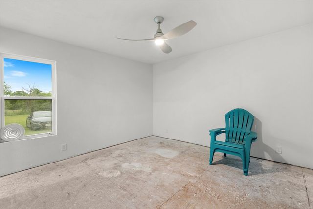 523 S Eastern Street, Keene, TX 76031