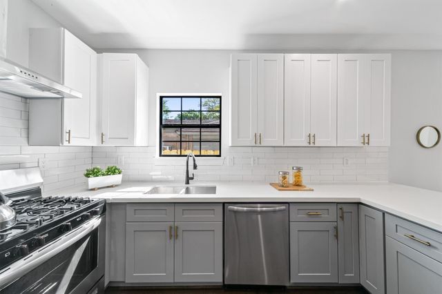 815 Wilkes Street, Houston, TX 77009