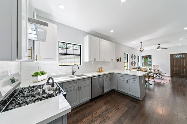 815 Wilkes Street, Houston, TX 77009