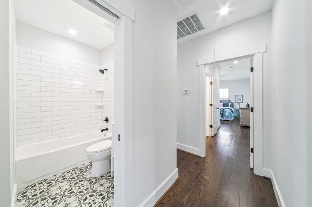 815 Wilkes Street, Houston, TX 77009
