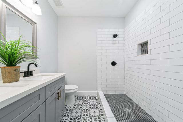 815 Wilkes Street, Houston, TX 77009