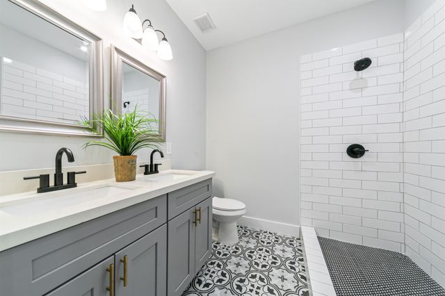 815 Wilkes Street, Houston, TX 77009