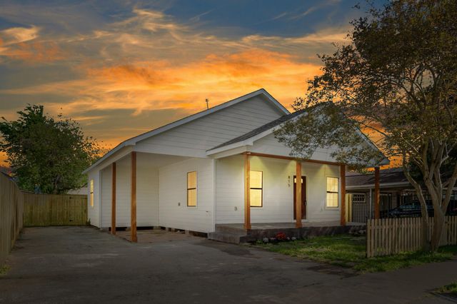 815 Wilkes Street, Houston, TX 77009