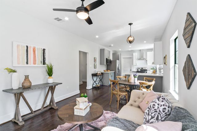 815 Wilkes Street, Houston, TX 77009