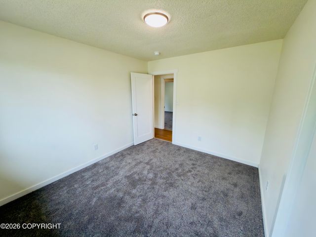6124 E 21st Avenue, Anchorage, AK 99504