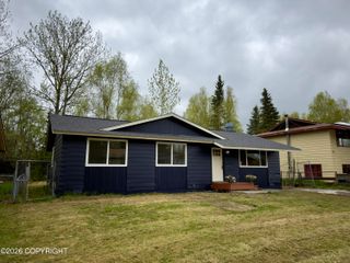 6124 E 21st Avenue, Anchorage, AK 99504