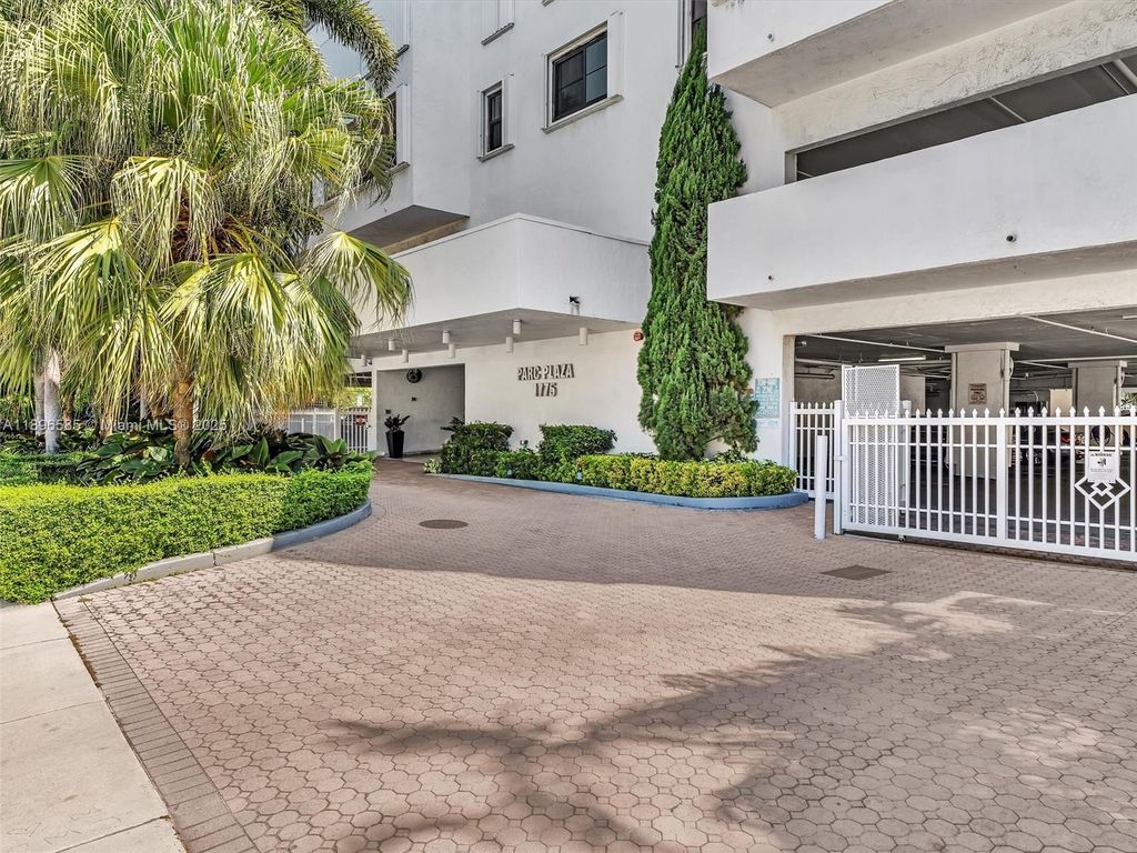1775 Washington Ave 8B, Miami Beach, FL 33139