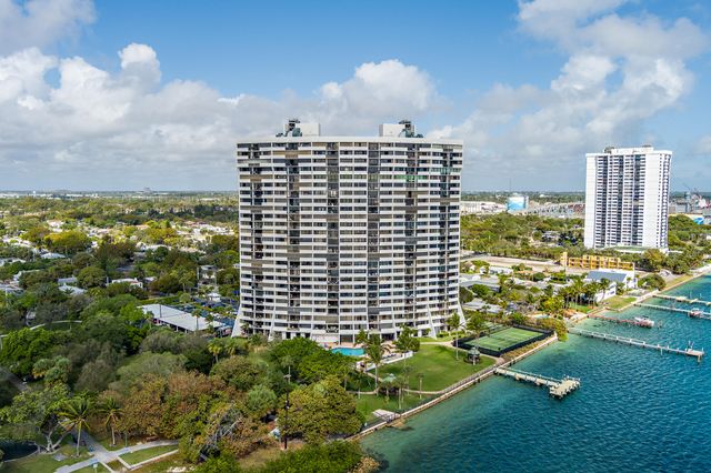 5200 N Flagler Drive 404, West Palm Beach, FL 33407