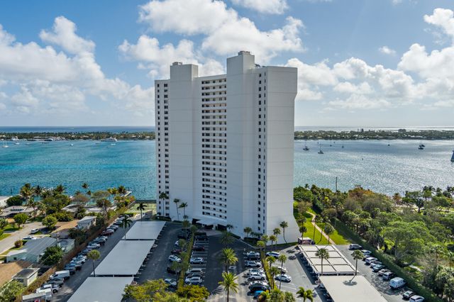 5200 N Flagler Drive 404, West Palm Beach, FL 33407