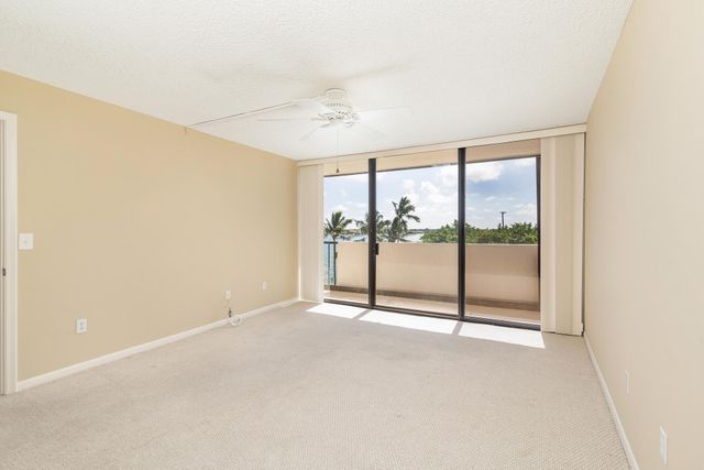 5200 N Flagler Drive 404, West Palm Beach, FL 33407