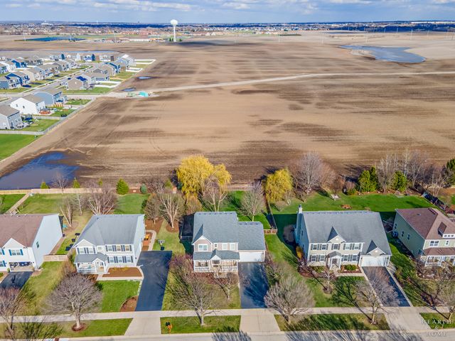 11646 Leland Lane, Huntley, IL 60142