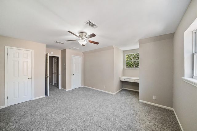 499 Mississippi Park, Conroe, TX 77302
