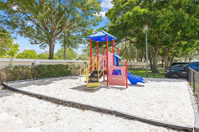 3176 SW 50th Street, Dania Beach, FL 33312