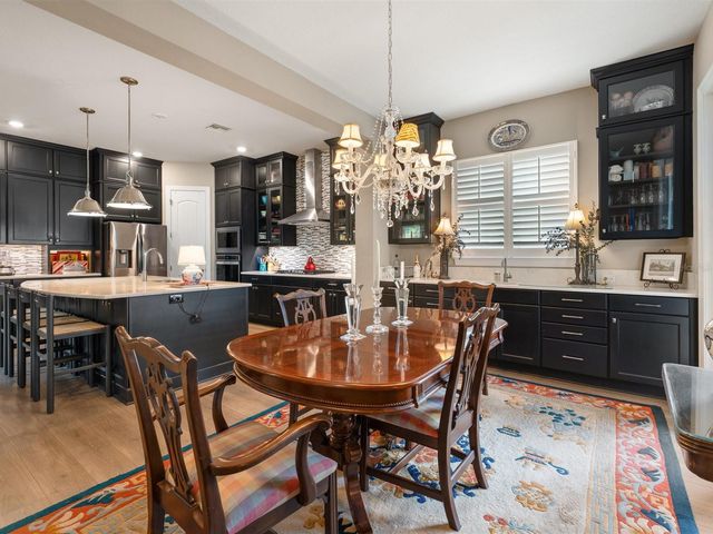 710 36TH AVENUE N, St Petersburg, FL 33704