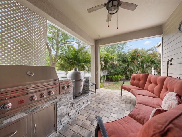 710 36TH AVENUE N, St Petersburg, FL 33704