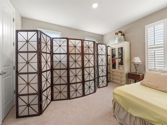 710 36TH AVENUE N, St Petersburg, FL 33704